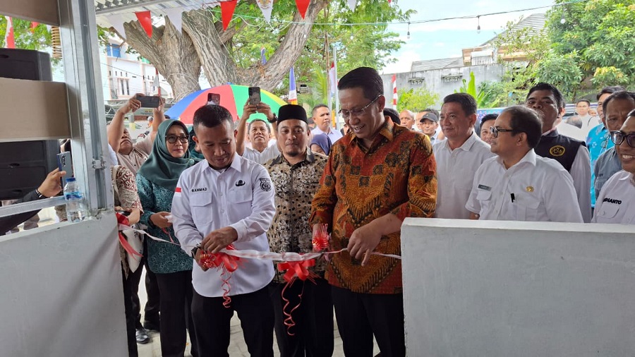 Menkum Supratman Resmikan Gerai Koperasi Merah Putih Talise Kota Palu