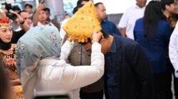 Peresmian Posbankum di Sulteng, Mendes PDT Tiba di Palu Disambut Sekdaprov Novalina