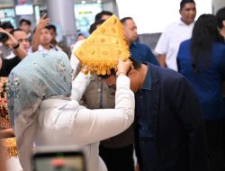Peresmian Posbankum di Sulteng, Mendes PDT Tiba di Palu Disambut Sekdaprov Novalina