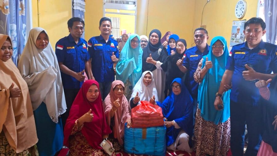 fmki morowali salurkan bantuan untuk wia di desa ambunu