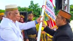 Pelantikan Pengurus KKSS Morowali: Putra Bonewa Serahkan Pataka Kebesaran