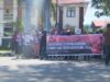 Puluhan Warga Lore Bersaudara Desak PN Poso Bebaskan Pejuang Agraria Christian Toibo