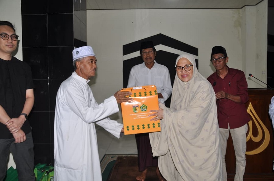 Safari Ramadan Pemkot Malam Kedua Kunjungi Masjid Tondo