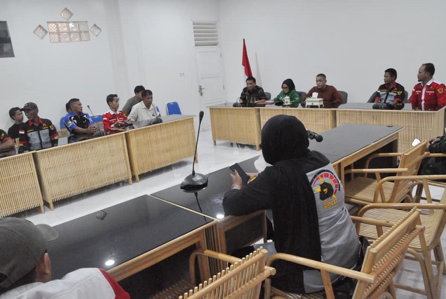 Buruh Kontainer Curhat ke Wali Kota Palu