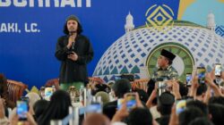 Warga Padati Tausiyah Hanan Attaki di Gema Dakwah BERANI Berkah