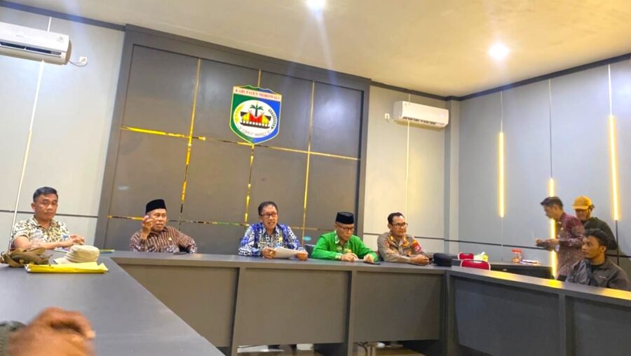 sekda morowali terima massa gemppar aspirasi terkait puungkoilu akan dikaji komprehensif