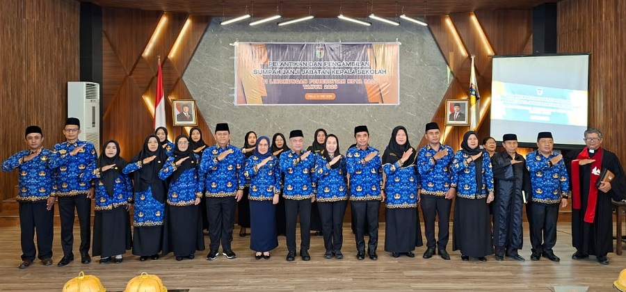 18 Kepala Sekolah Dilantik, Wali Kota Palu Ingatkan Jabatan Sebagai Amanah