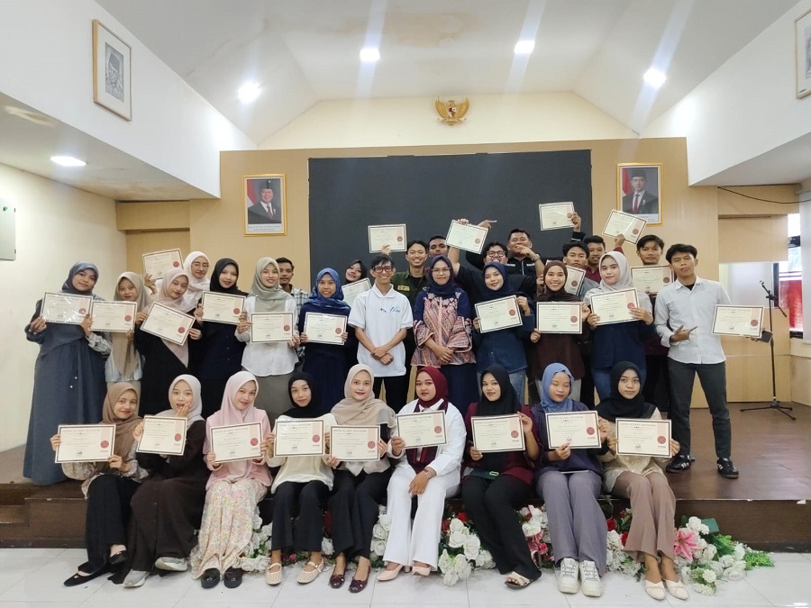 33 Mahasiswa Akuntansi UNUSIA Dapat Gelar CAP