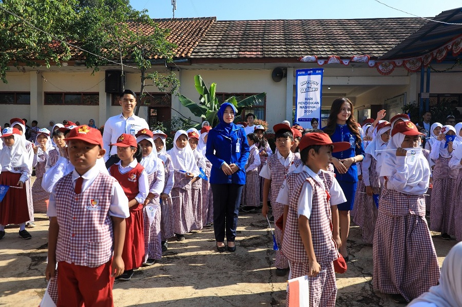 BRI Peduli Gelar Kelas Inspirasi hingga Berbagi Alat Tulis Bagi Siswa SDN 104 Langensari Bandung di Hardiknas 2026