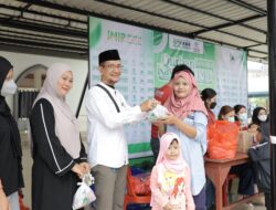 IMIP Membagikan 1.800 Paket Daging Kurban untuk Warga Bahodopi di Iduladha 1447H