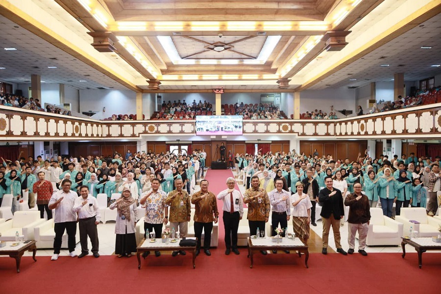 OJK Kolaborasi UNS Perkuat Literasi Keuangan Digital Generasi Muda