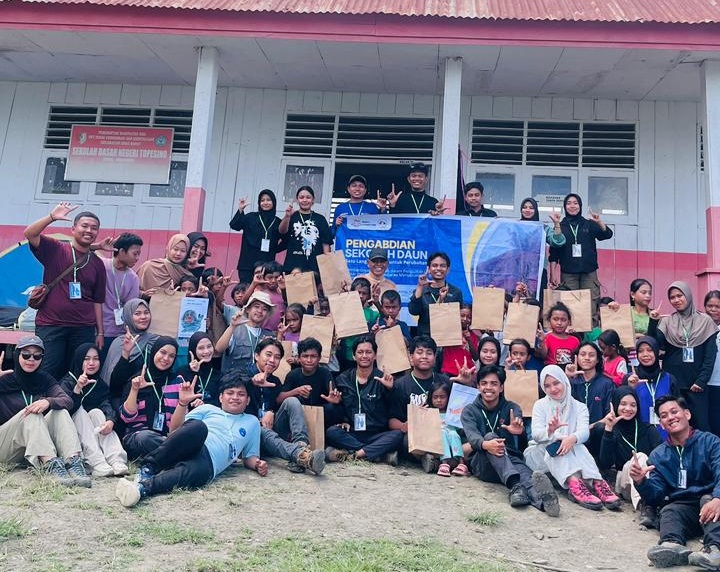 Pengabdian Sekolah Daun, Menguatkan Literasi Dasar Anak di Wilayah Akses Terbatas