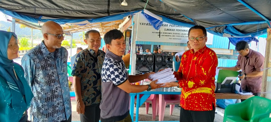 UIN Datokarama dan Kemensos Menyalurkan Bantuan ke Mitra Deradikalisasi