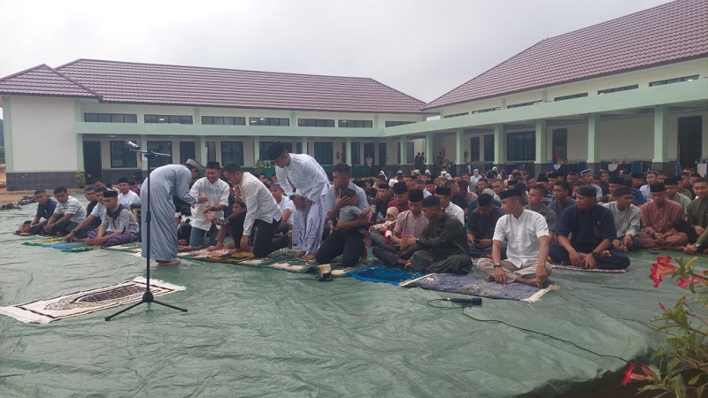 Yonif TP 825/GYS Gelar Salat Iduladha 1447H, Salat Id Perdana