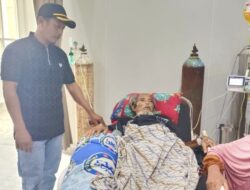 Kades Harapan Jaya Bantu Warga di RSUD Morowali