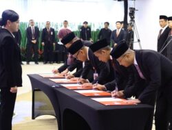 Perkuat Kinerja Organisasi, OJK Lant​ik Pejabat Baru