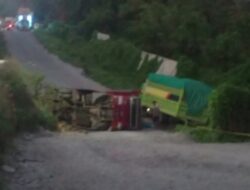 Viral Truk Terguling di Poso Akibat Jalan Negara Tak Diperbaiki BPJN