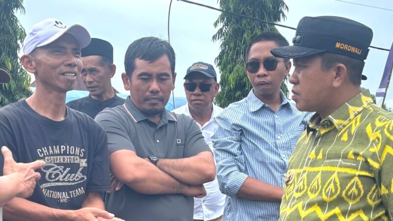 ketua tim ibr morowali asfar kawal kunjungan bupati ke witaponda saat turun sawah