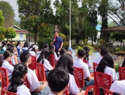 Aksi Teritorial Yonif TP 825/GYS: Bentengi Pelajar SMAN 1 Lembo dari Dampak Negatif Globalisasi