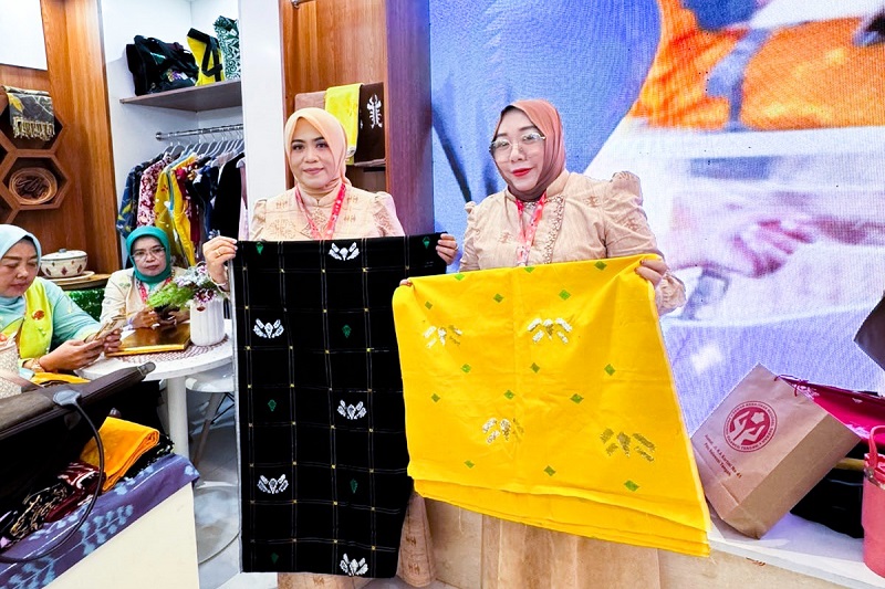 Bomba Saga Sukses Memukau Pengunjung di Ajang Dekranas di Makassar