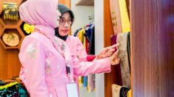 Sulteng Promosikan Produk Unggulan Daerah di HUT Ke-46 Dekranas, Hadirkan Tenun Donggala dan Produk Kriya
