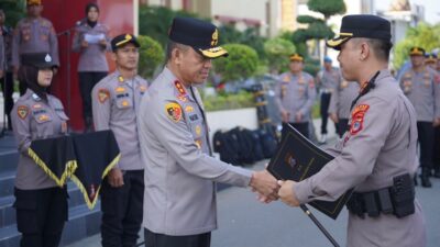 Kapolda Sulteng Serahkan 116 Personel kepada Kapolres Banggai Laut