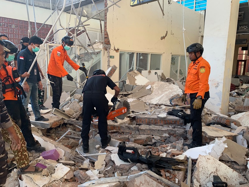 Update Gempa NTT Magnitudo 7,7: 20 Meninggal, 6 Luka-Luka