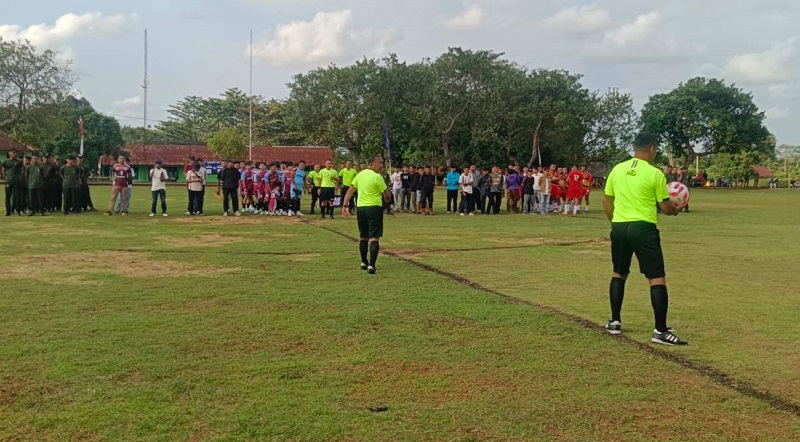 Yonif TP 825/GYS Gelar Turnamen Sepak Bola Danyon Cup Peringati HUT ke-1