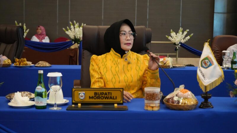 Wakil Bupati Morowali Iriane Iliyas saat menghadiri RUPSLB PT Bank Sulteng di Palu, Rabu (12/8/2026). Foto: IKP Morowali.