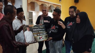 AAC Sulteng Salurkan Bantuan Rp37,5 Juta untuk Masjid Al-Khairiyah Palu