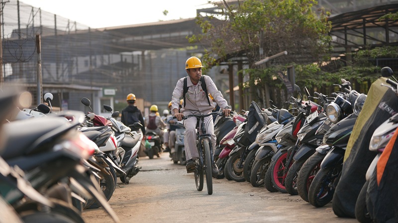 Gaya Hidup Hijau Karyawan IMIP: Mengayuh Sepeda, Menekan Pengeluaran