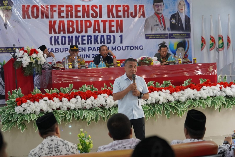 Ketua PGRI Parimo Dinonaktifkan Usai Hadirkan Hadianto di Forum PGRI