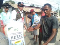 Korban Banjir di Desa Avolua Terima Bantuan dari Pemkab Parimo
