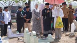 Pemkot Palu Ziarah dan Tabur Bunga Kenang Korban Bencana 28 September 2018
