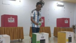 Asfar Gunakan Hak Suara dalam Pemilihan Calon Anggota BPD Desa Bente Morowali