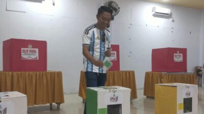 Asfar Gunakan Hak Suara dalam Pemilihan Calon Anggota BPD Desa Bente Morowali