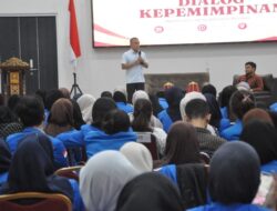 Dialog Kepemimpinan Mahasiswa FKIP Untad, Hadianto: Kekuasaan Adalah Amanah