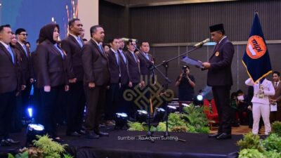 Pelantikan DPW MIPI Sulteng: Anwar Hafid: Tugas Pemerintah Bagai Penjaga Malam